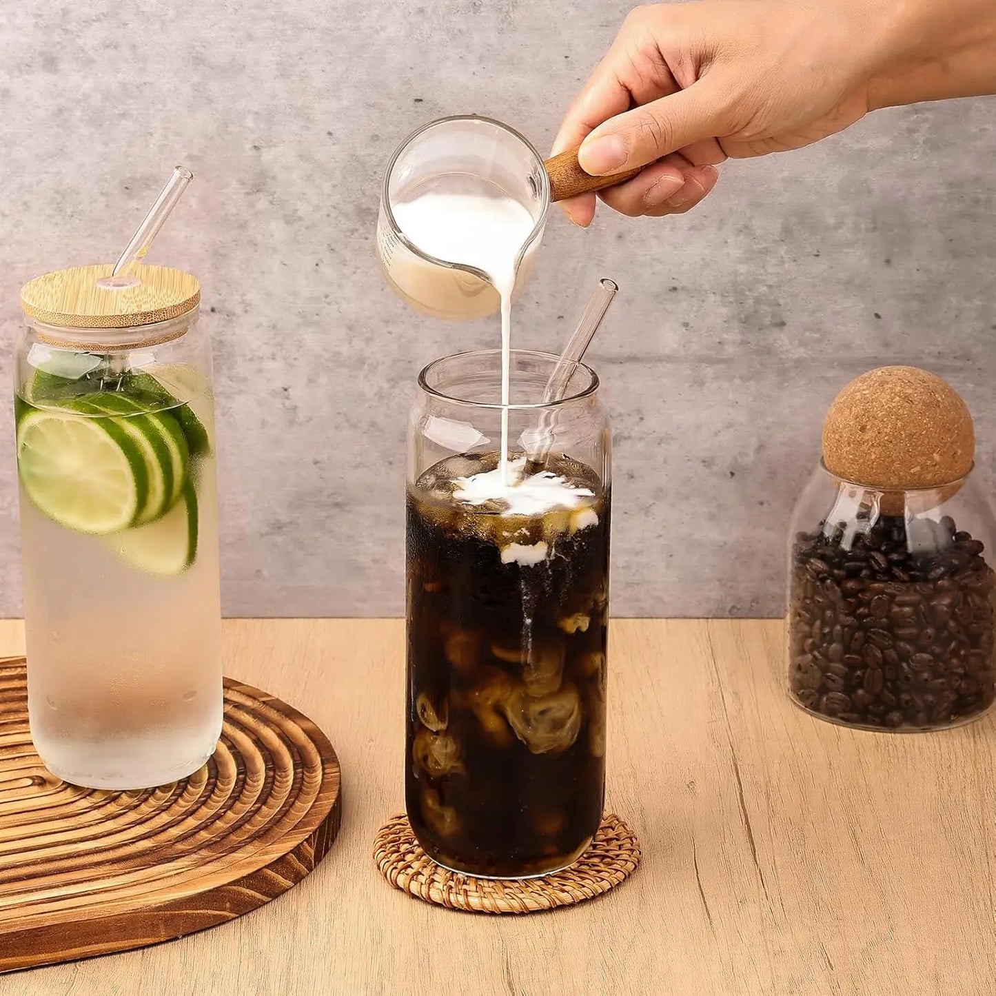 4Pcs 18.6Oz/550Ml Drinking Glasses with Bamboo Lids and Glass Straws, Glass Cups, Iced Coffee Glasses, Cute Iced Tea Glasses, Beer Glasses