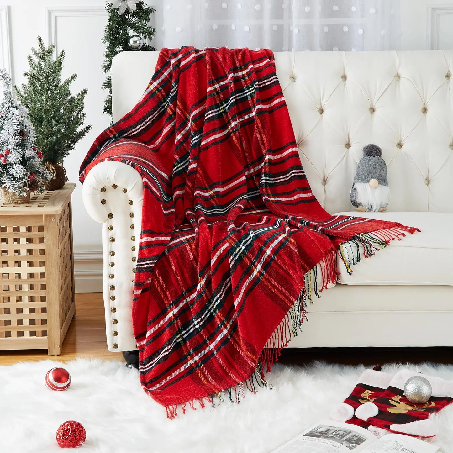 Christmas Plaid Chenille Throw Blanket for Couch Red and Green, Fluffy Soft Knitted Throw Blankets with Tassel Fringe for Sofa