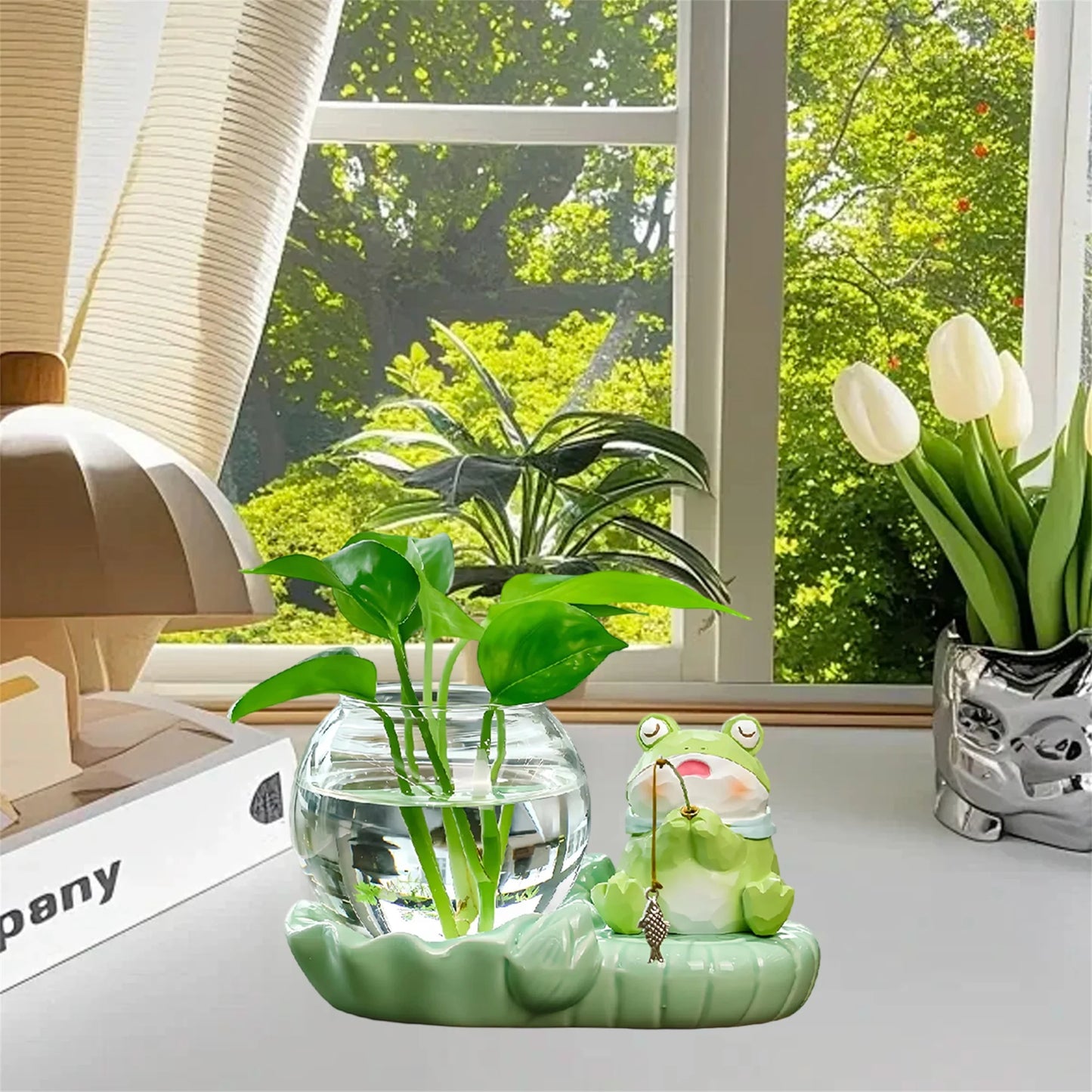 Modern Glass Vase Elegant Table Centerpiece for Dining Room Decor Stylish Home Accent Piece for Living Room Décor