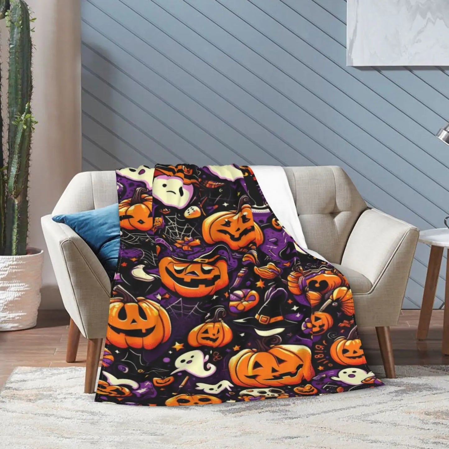 Halloween Ultra-Soft Micro Fleece Blanket - Vintage Festive Pumpkin And Ghost Design,  Multi-season Comfort For Sofa, Bed, Car