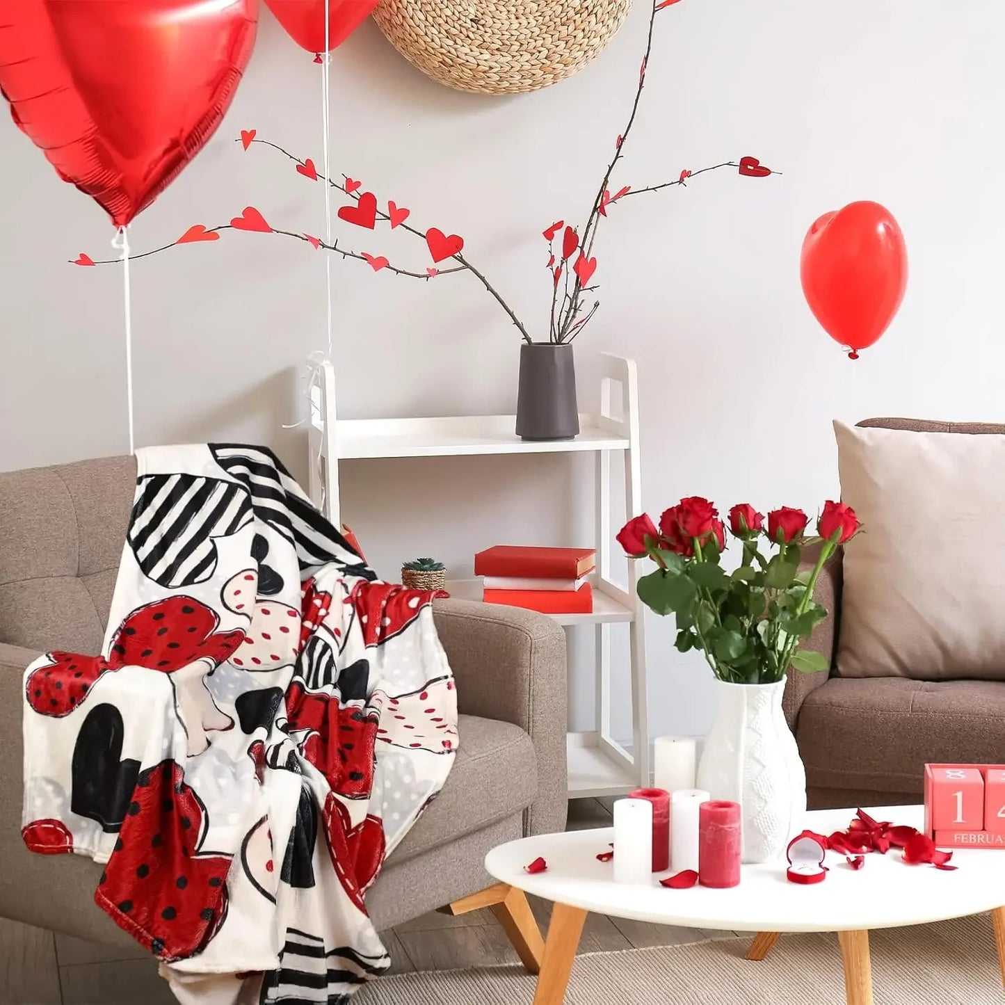 Valentine's Day Blanket Throwing Gift Candy Beloved Throwing Blanket Sofa Soft Warm Bed Blanket Children Men's Dialogue Party