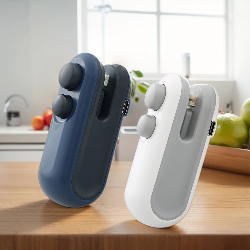 Mini Heat Bag Sealing Machine Rechargeable Food Sealer Clip Handheld Sealer Plastic Bag Heat Sealer for Food Storage
