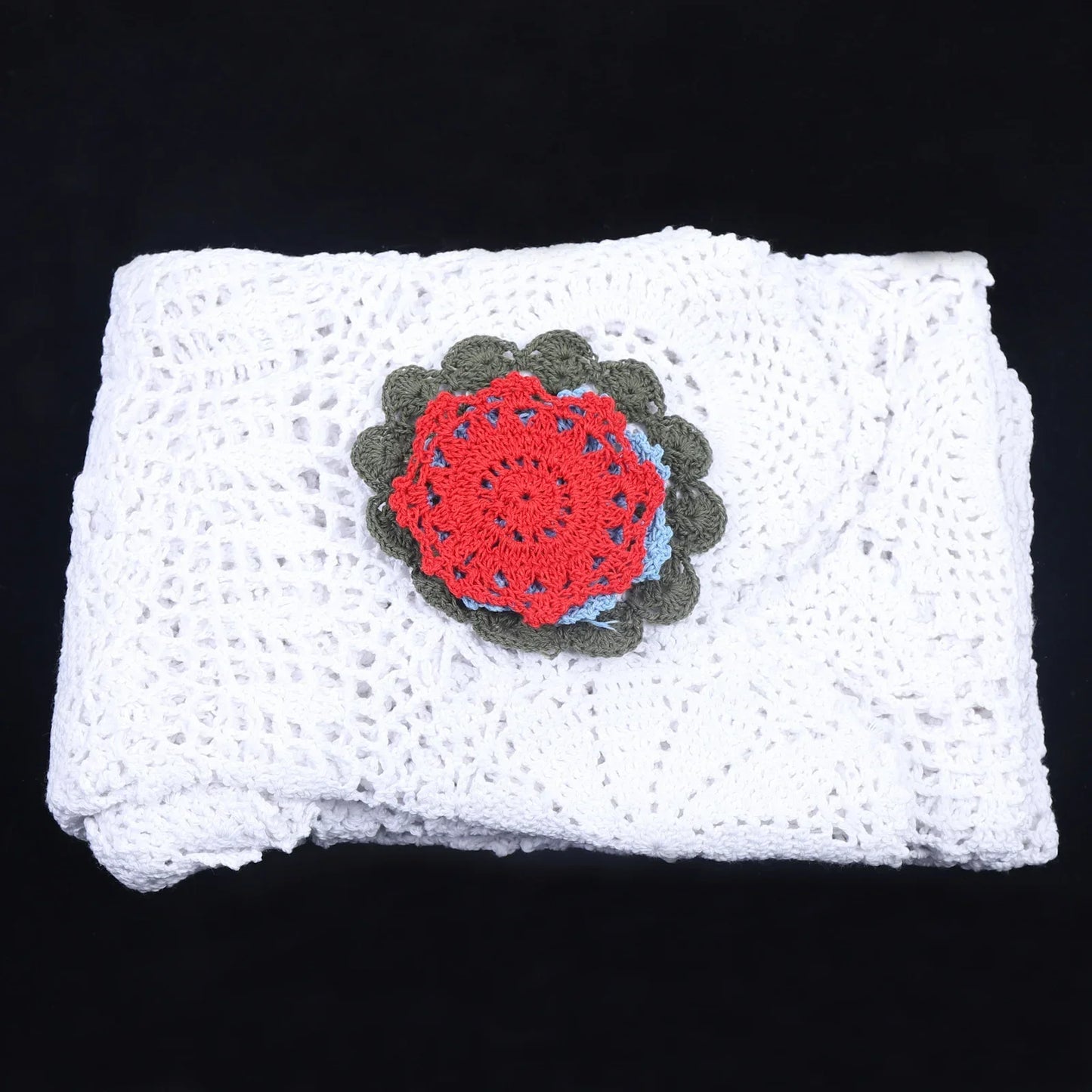 Handmade Crochet Tablecloth, 51.18" Round, Vintage Floral Cotton, Protects Furniture, Machine Washable, Ideal for Dining, Coffee