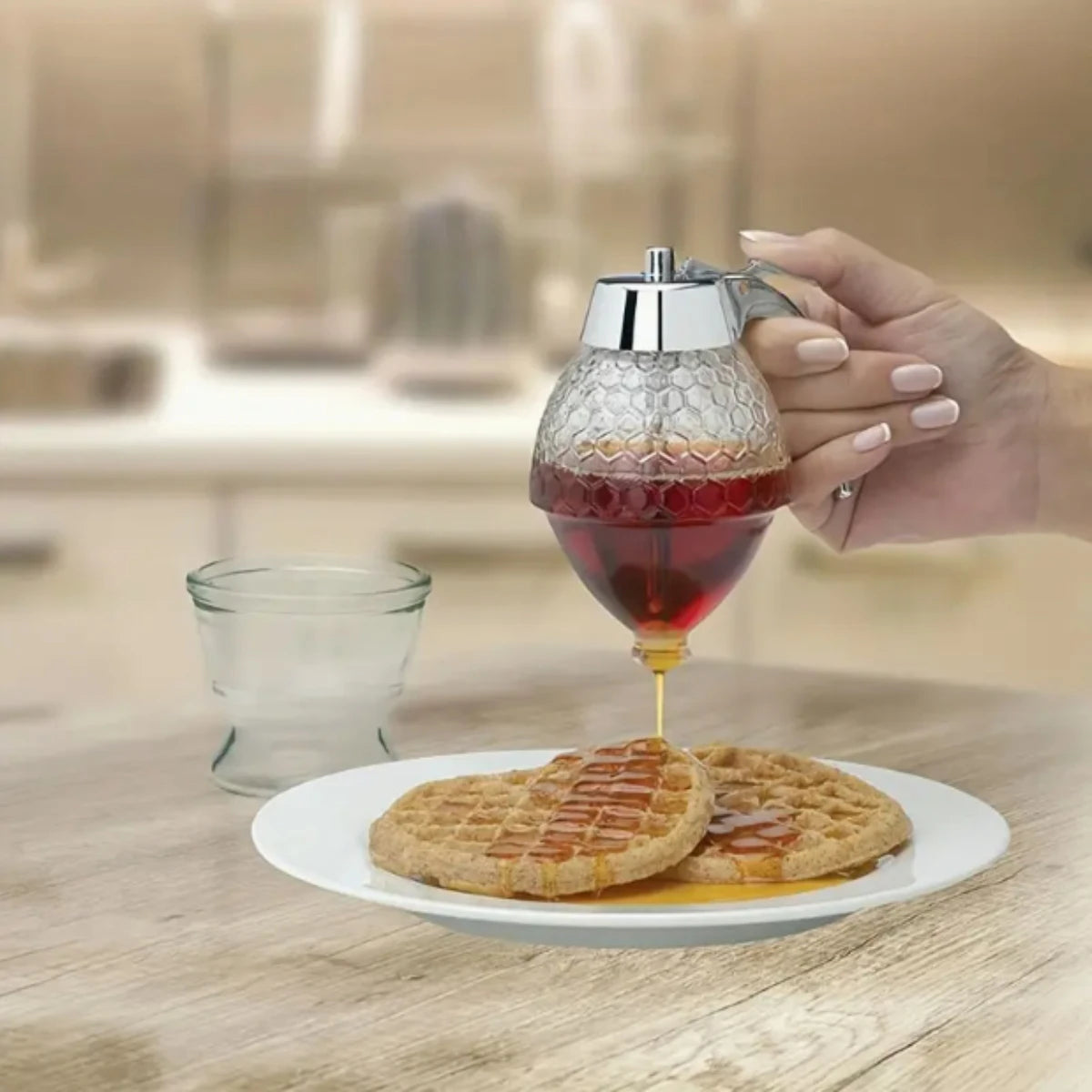 Eco-Friendly BPA-Free Honey & Syrup Dispenser, Drip-Free Spout, Reusable for Sauces, Seasonings, Liquids, Easy Hand-Wash Kitchen