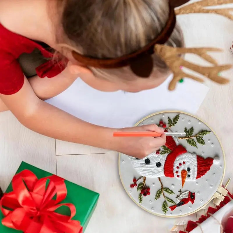Christmas Embroidery Kit Cotton Linen Embroidery Kits Long-Lasting Design Christmas Embroidery Hand Embroidery Stamped Kits For