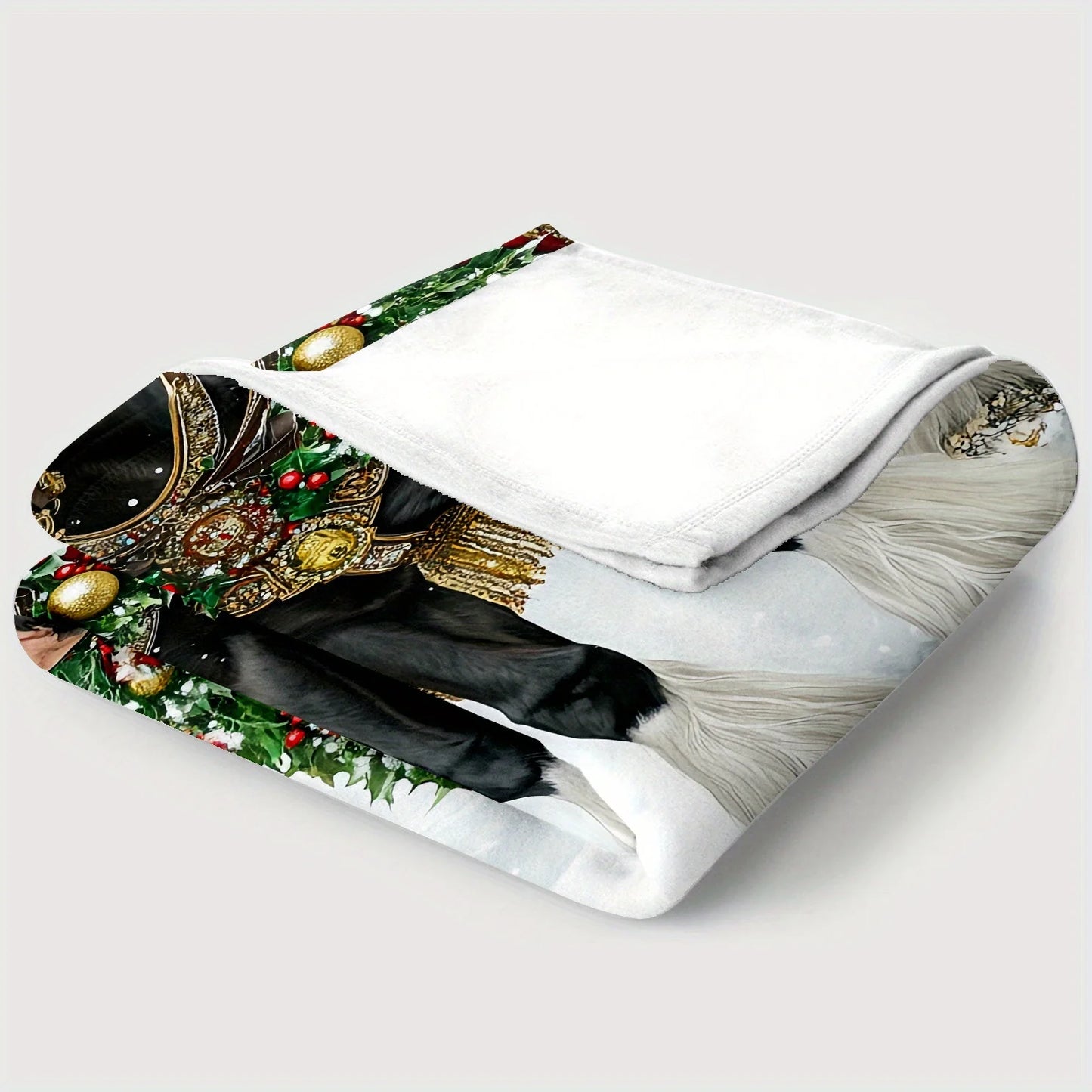 Soft and Warm Festive Christmas Horse Print Fleece Blanket - 1pc, Lightweight Flannel Throw for Home, Travel, Camping