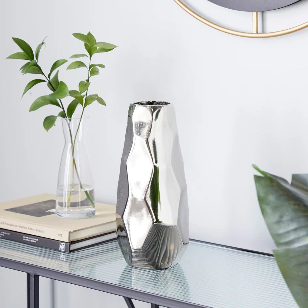 Geometric Silver Aluminum Vase Modern Decorative Home Accent Wipe Clean Lightweight Durable Indoor Use Stylish Decorative