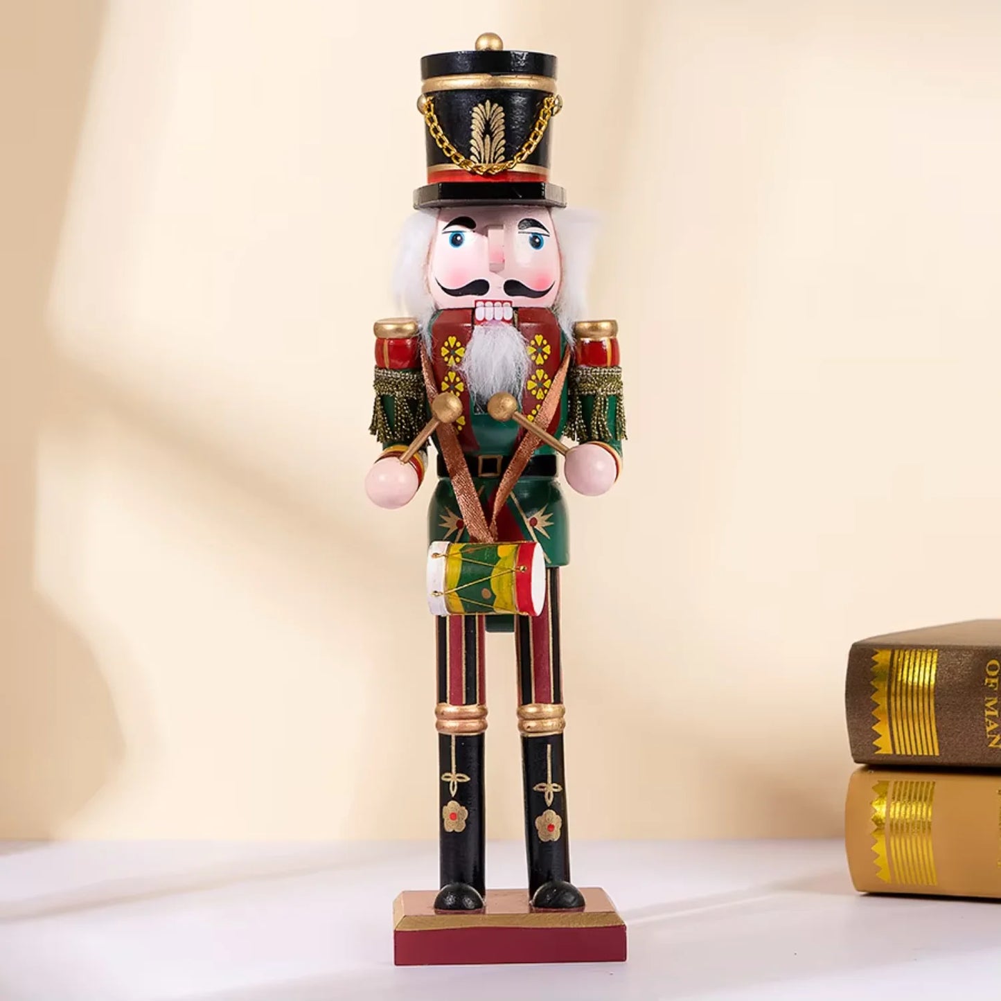 Wholesale High Quality Antique Xmas Decor Classic 30cm 12'' Cheap Christmas Wooden Nutcracker Soldier for Sale