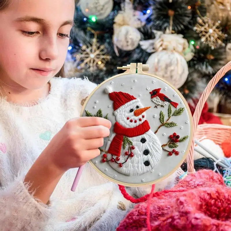 Christmas Embroidery Kit Cotton Linen Embroidery Kits Long-Lasting Design Christmas Embroidery Hand Embroidery Stamped Kits For