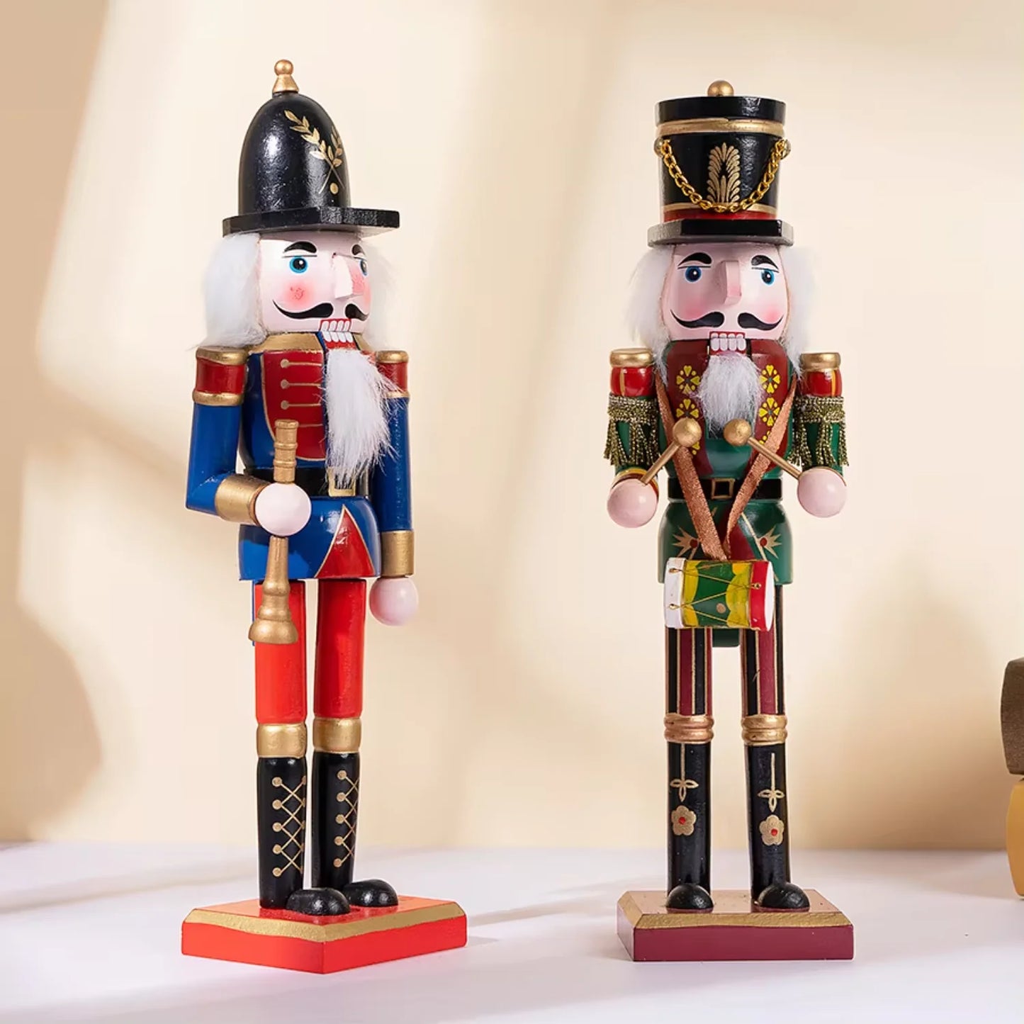 Wholesale High Quality Antique Xmas Decor Classic 30cm 12'' Cheap Christmas Wooden Nutcracker Soldier for Sale