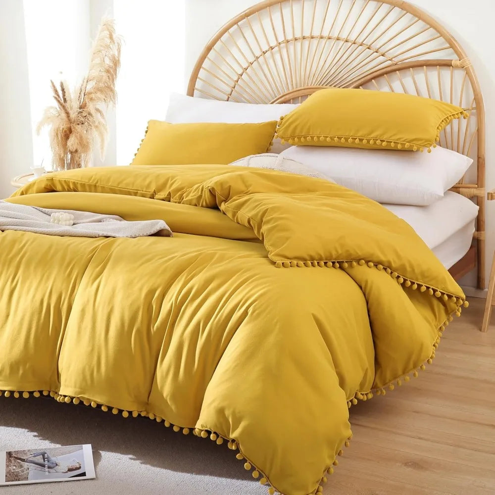 YIRDDEO Queen Comforter Set - Comforter Queen Size Sets with Ball Pom Fringe, Soft Bedding Set for All Seasons - 3 Pieces, 1 Com