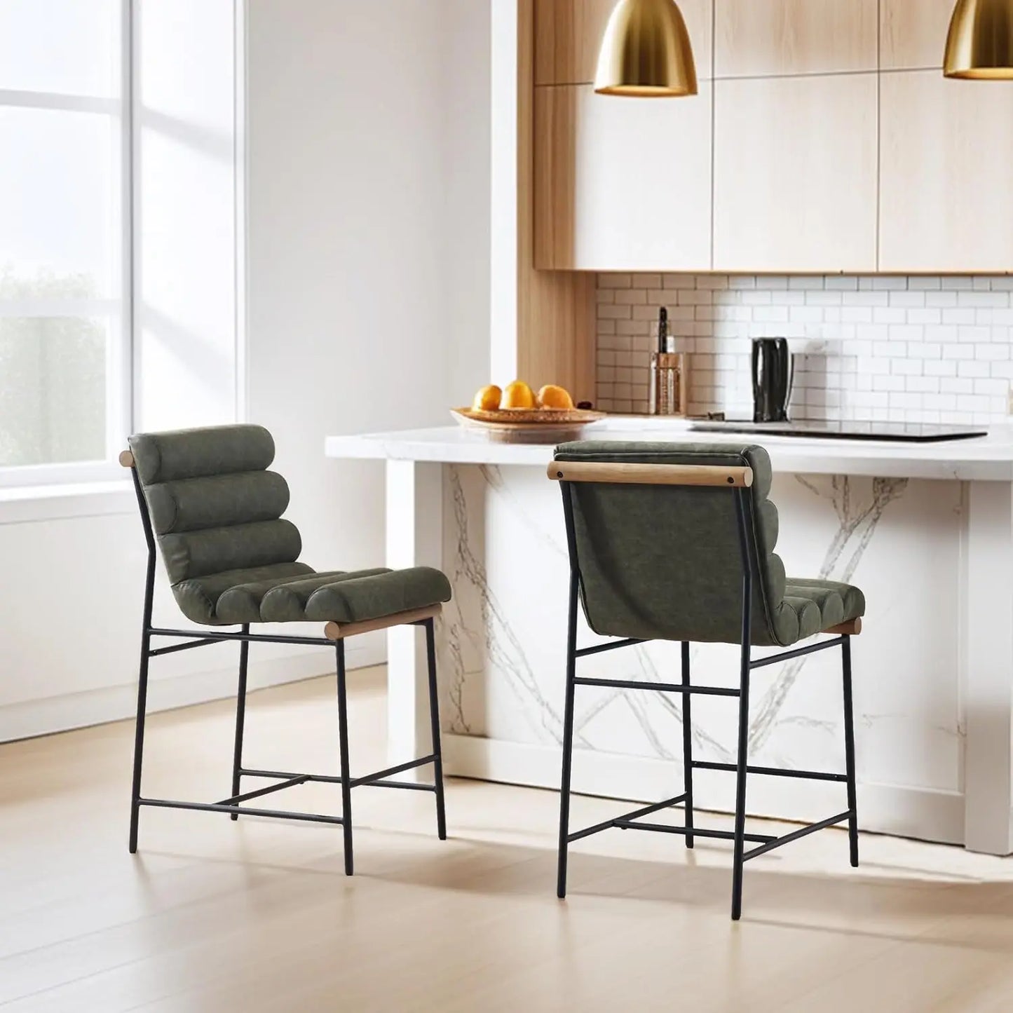 Bar stools Set of 2,25” Modern Upholstered Counter stools with Black Metal Legs, Sherpa Counter Height Chairs for Kitchen Island