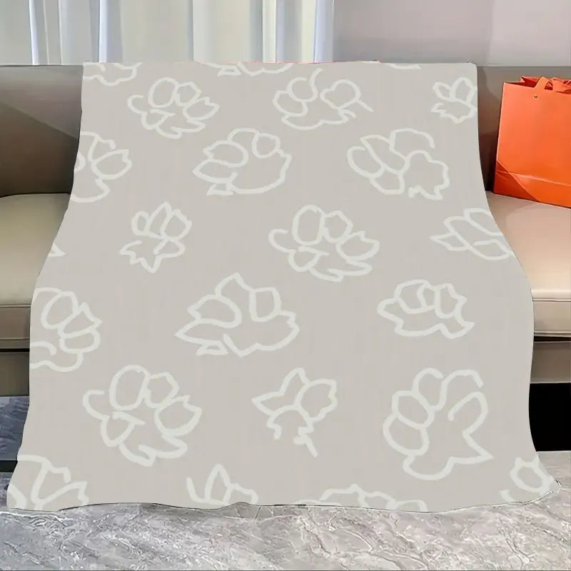 1pc Flannel Blanket "Cozy Floral 'The Sky Feels Like Home' Throw Blanket for Living Room"