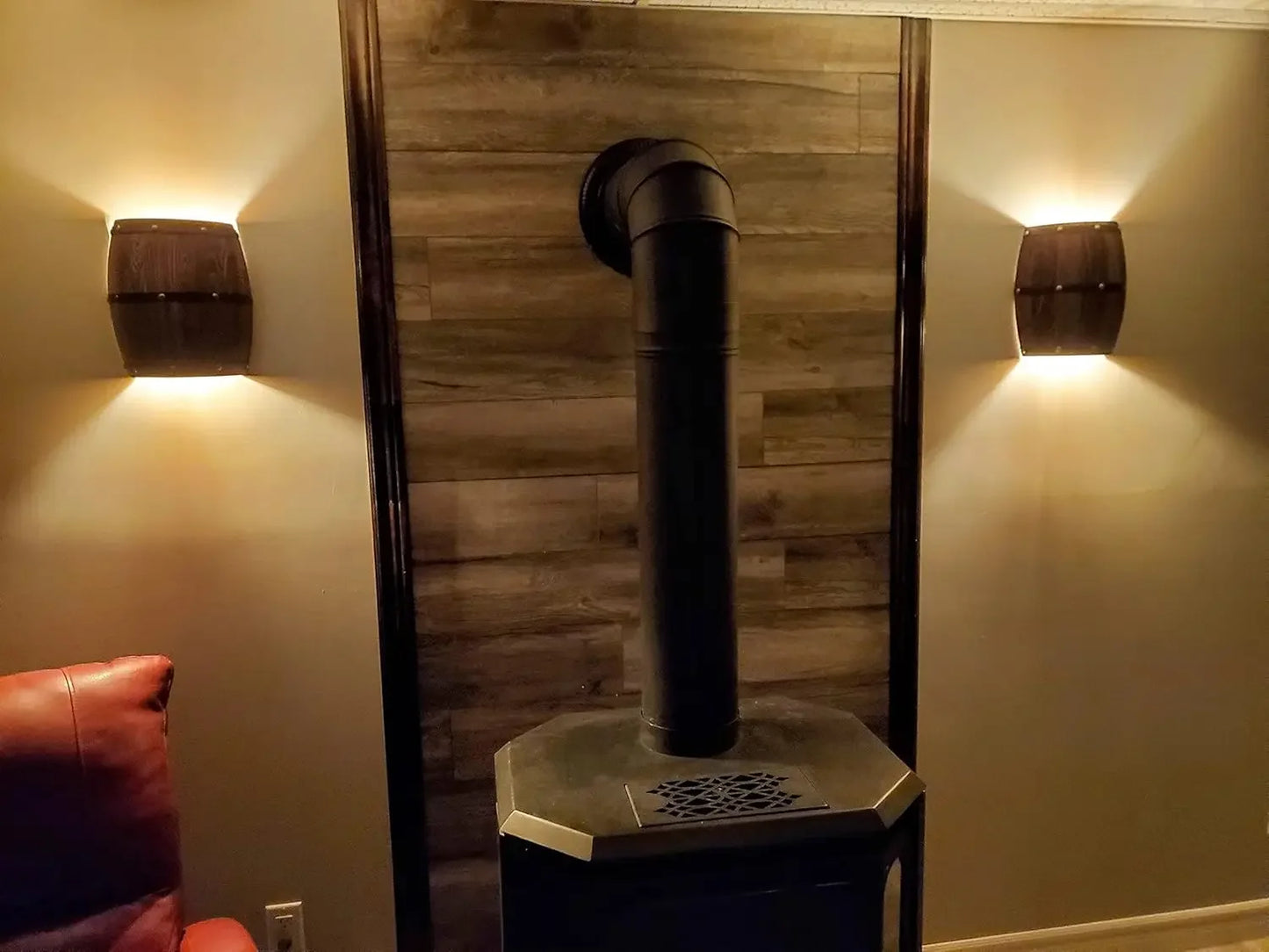 Newrays Antique 2 Pack Wood Wine Barrel Wall Sconce Lighting Fixture Up and Down Indoor Wall Lamps for Bar Area Steampunk Theme